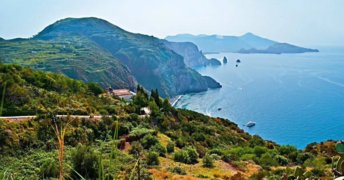 Strange death of a Brit in Italy: next to the naked body – a goat's head
