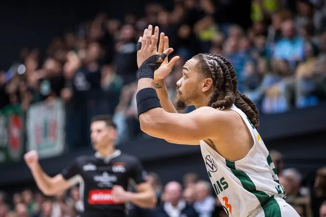 Roko Lukoševičiaus/LKL nuotr./Carsenas Edwardsas