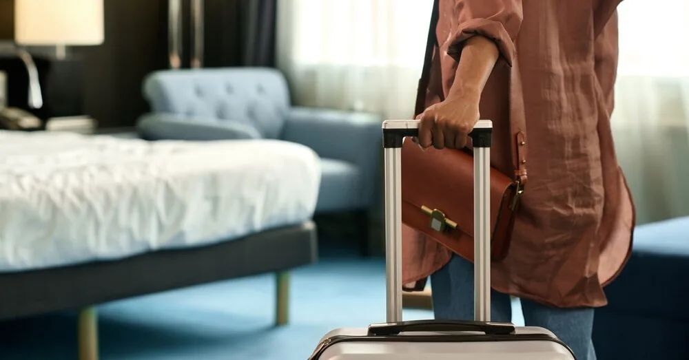 Experts warn hotel guests: check these 3 things as soon as you enter the room