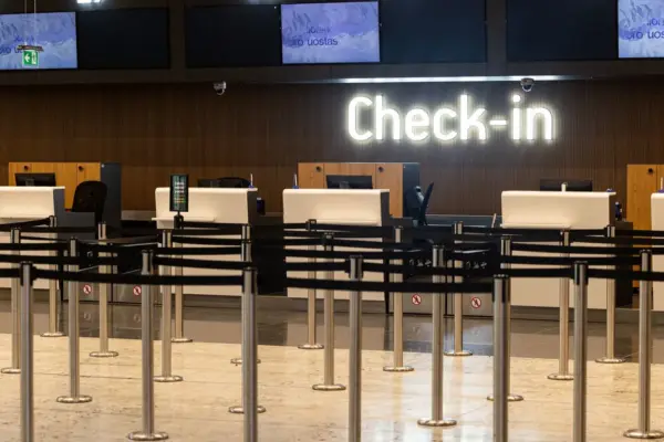 Due to the announced yellow weather warning, flights at Vilnius Airport were suspended