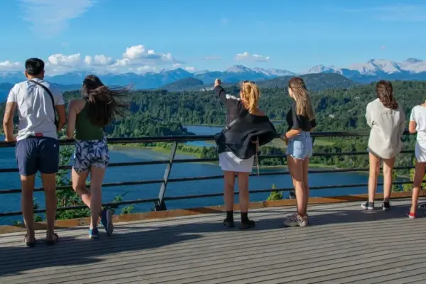 In a paradise resort in Argentina, you can live for free: here is what they ask in return