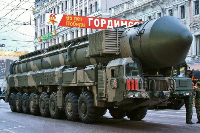 Wikipedia.org photo/Russian missile system 'Topol-M'