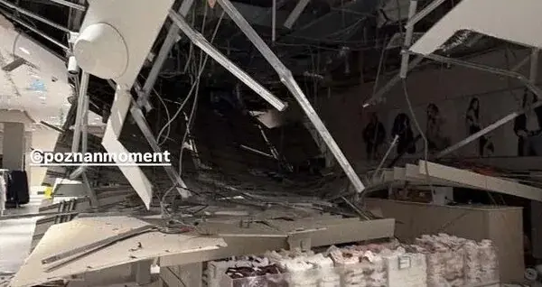Ceiling collapsed at the popular "H&M" clothing store near Poznań railway station